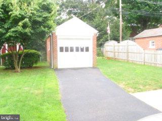 866 Pleasure Road Lancaster, PA 17601 - Photo 2 of 5 Gallery Image 2