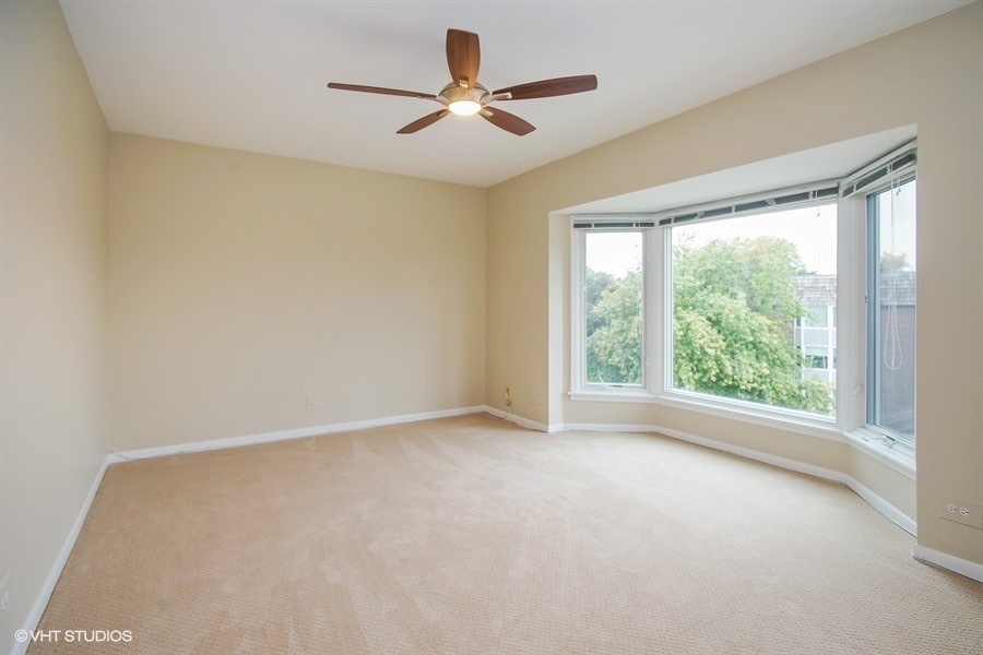 201 Thames Parkway, Unit 3F Park Ridge, IL 60068 - Photo 10 of 11