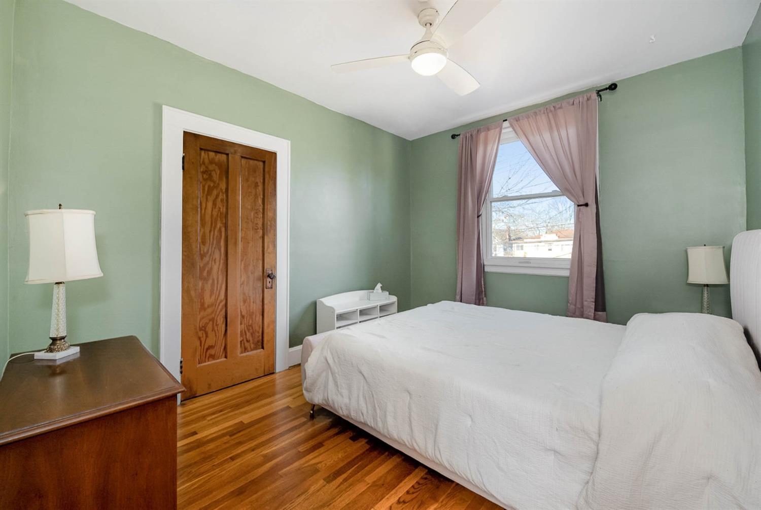 5806 Montgomery Road Cincinnati, OH 45212 - Photo 20 of 25
