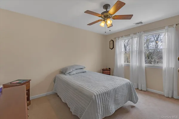 $899,000 | 108 Vista Court, Jamesport, NY 11901