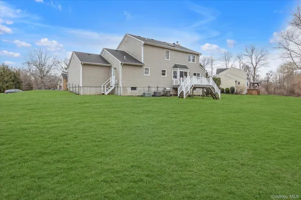 $899,000 | 108 Vista Court, Jamesport, NY 11901