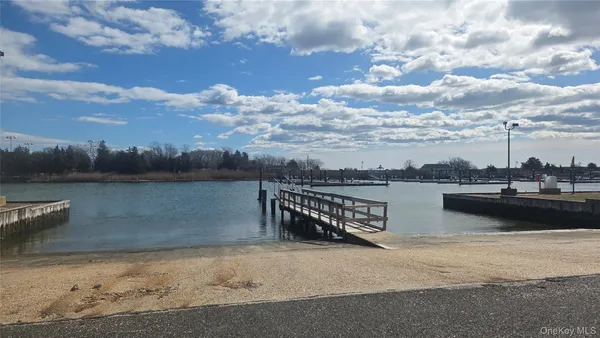 $899,000 | 108 Vista Court, Jamesport, NY 11901