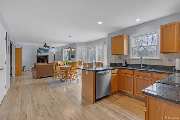 $899,000 | 108 Vista Court, Jamesport, NY 11901