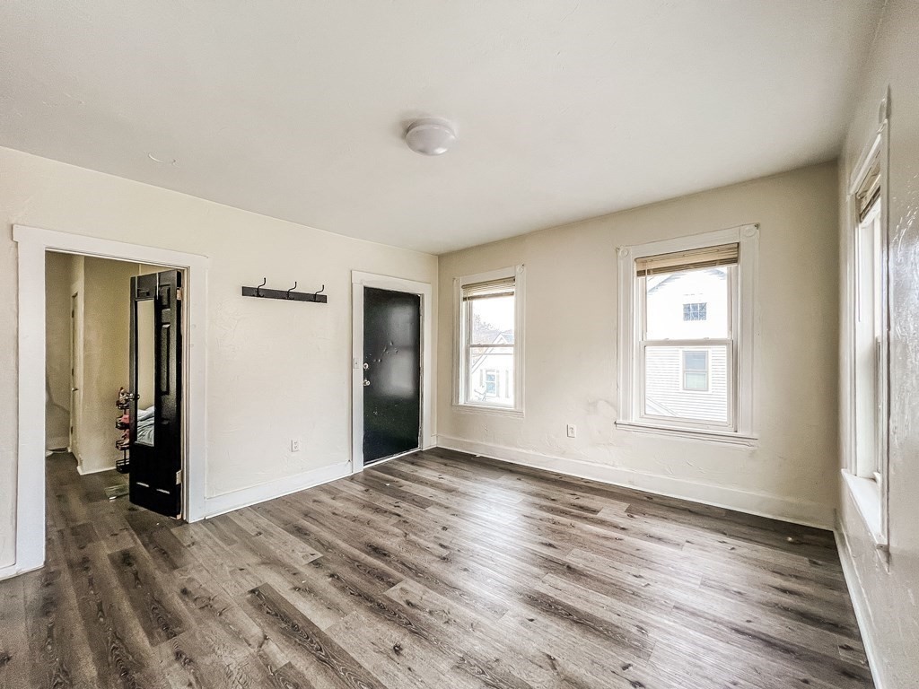 35 Bowdoin Street Worcester, MA 01609 - Photo 5 of 13