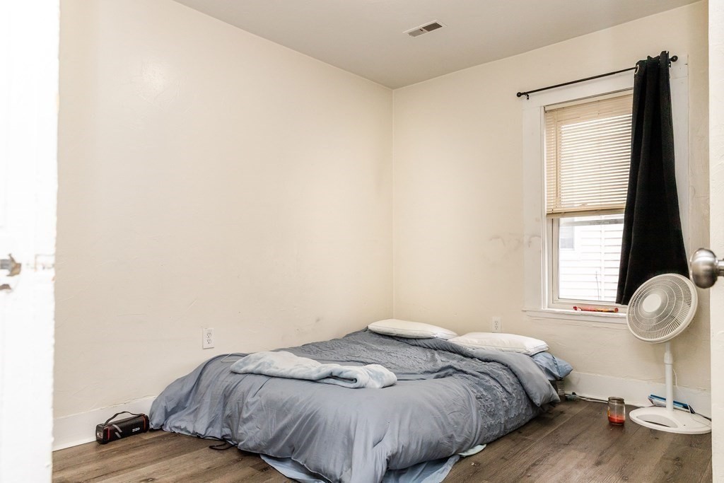 35 Bowdoin Street Worcester, MA 01609 - Photo 6 of 13
