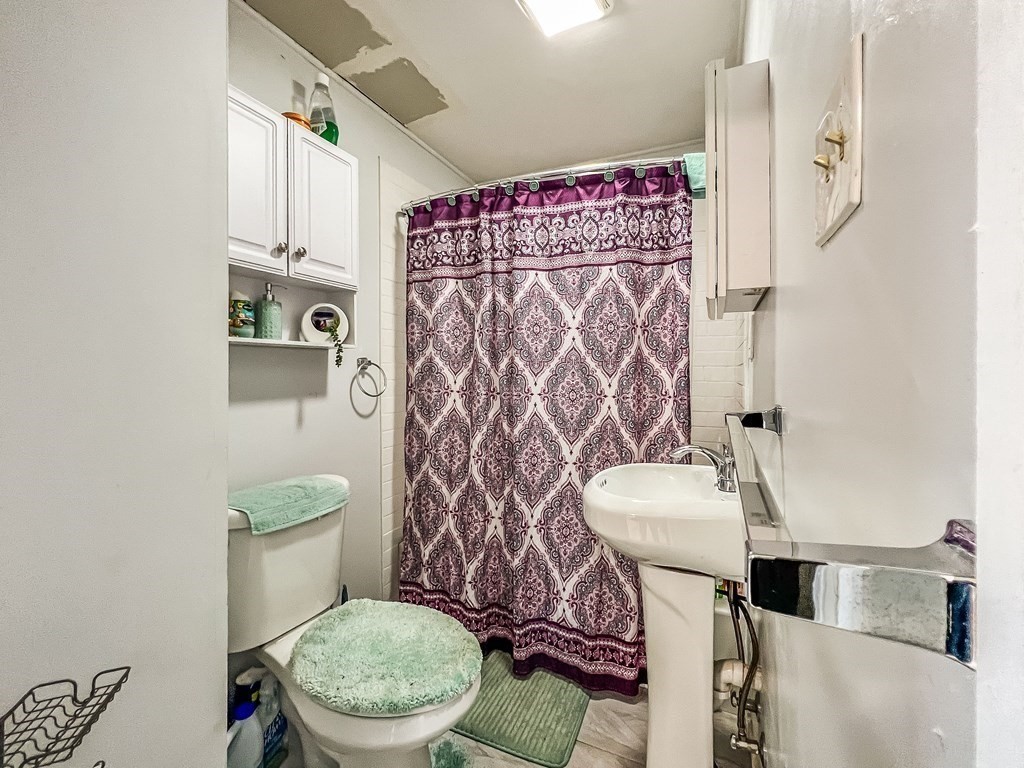 35 Bowdoin Street Worcester, MA 01609 - Photo 7 of 13
