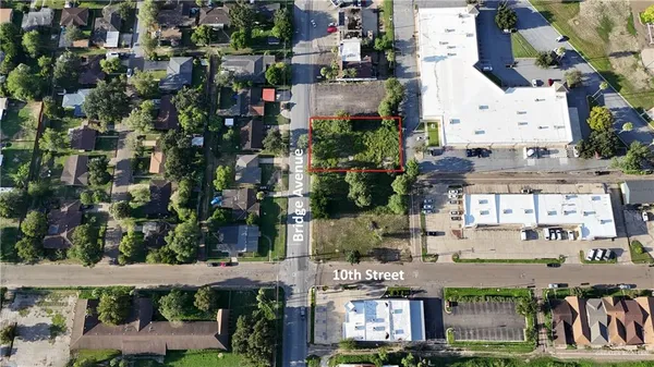 $175,000 | 811 South Bridge Avenue, Weslaco, TX 78596