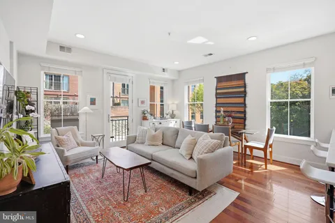 $625,000 | 1700 Euclid Street Northwest, Unit B3, Washington, DC 20009