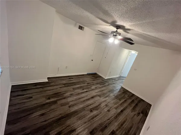 $2,000 | 2871 North Oakland Forest Drive, Unit 113, Oakland Park, FL 33309