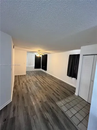 $2,000 | 2871 North Oakland Forest Drive, Unit 113, Oakland Park, FL 33309