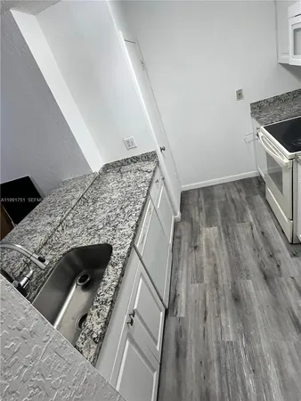 $2,000 | 2871 North Oakland Forest Drive, Unit 113, Oakland Park, FL 33309