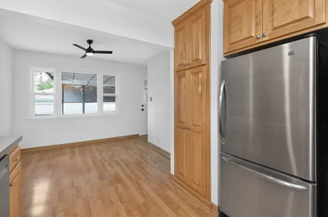 $469,000 | 924 Hillcrest Avenue, Elmhurst, IL 60126