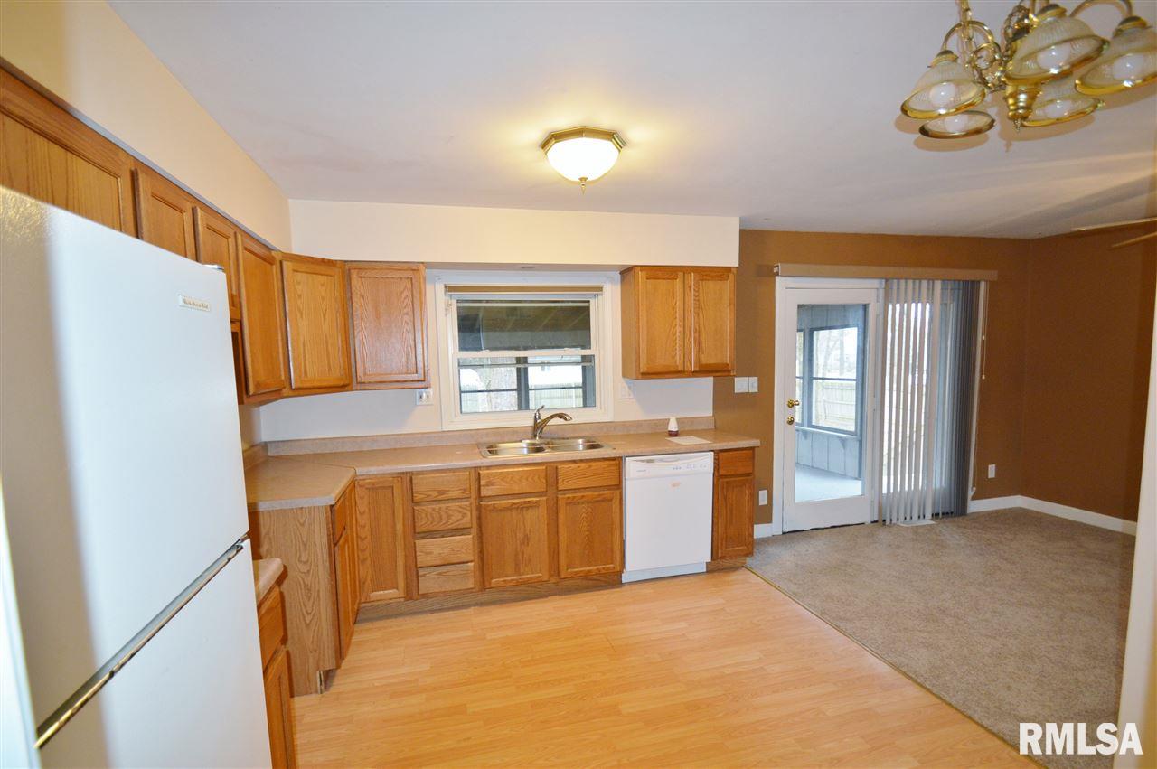 1014 West Raven Road Peoria, IL 61615 - Photo 8 of 18 Gallery Image 8