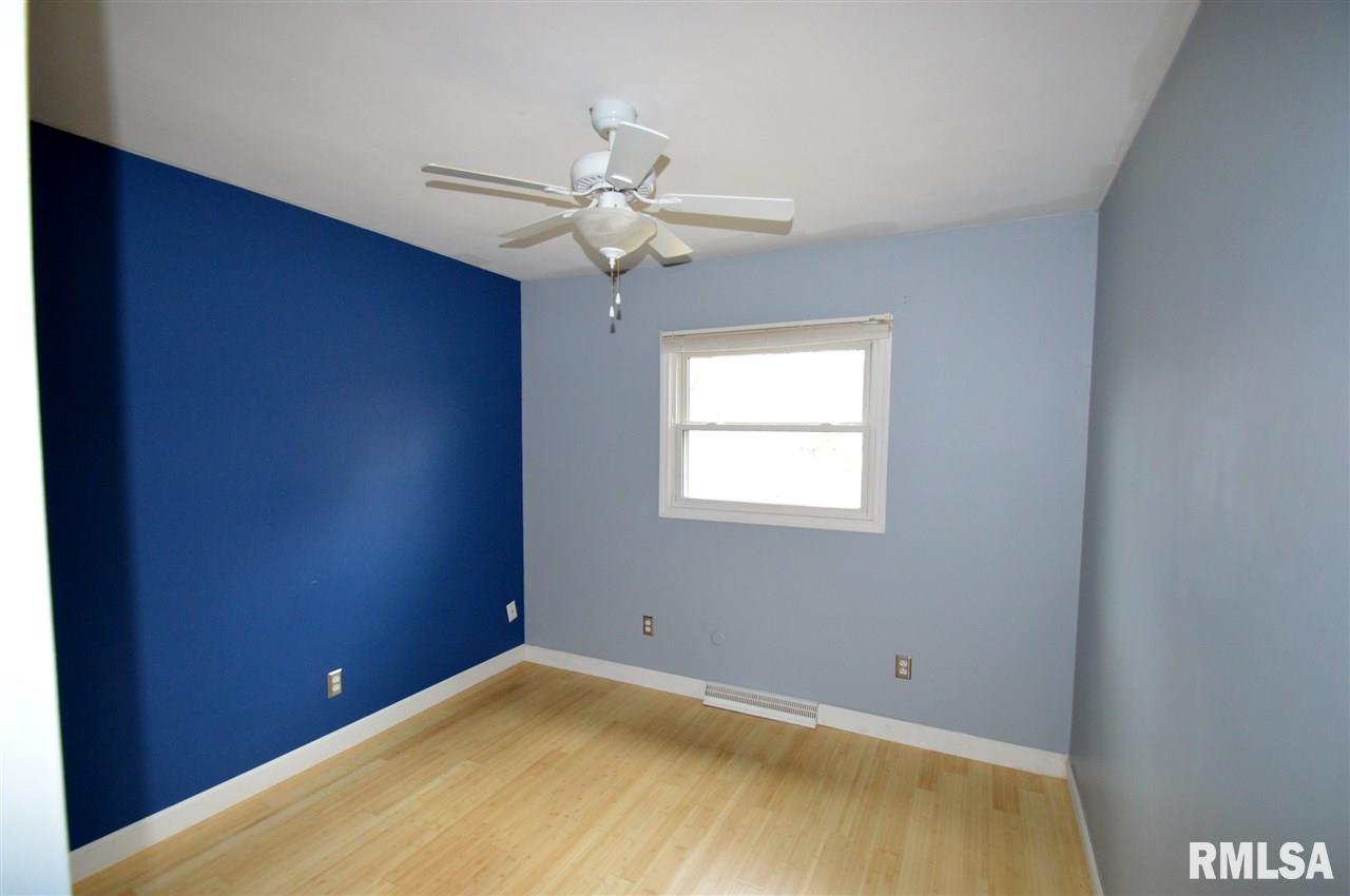 1014 West Raven Road Peoria, IL 61615 - Photo 9 of 18 Gallery Image 9
