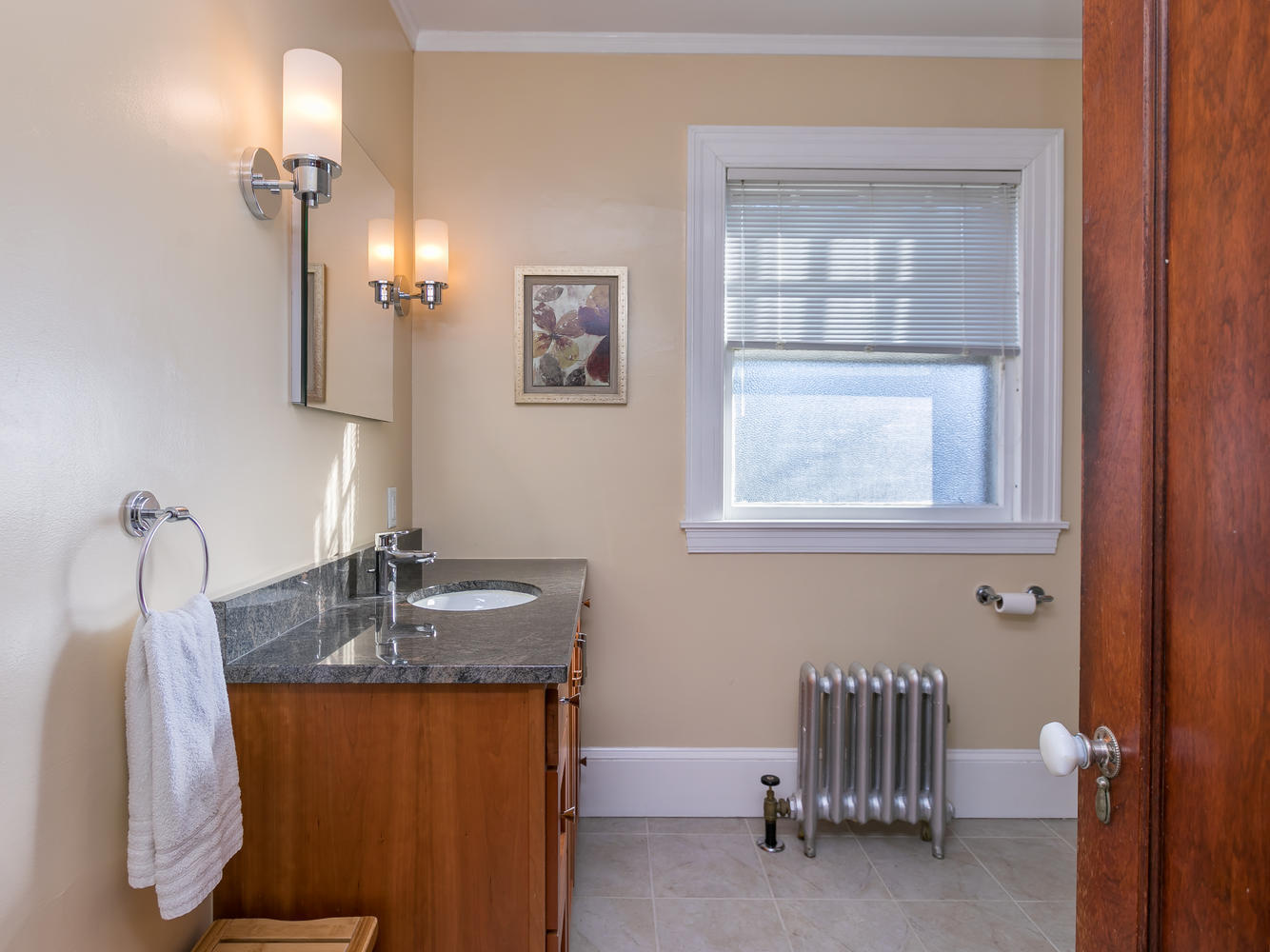 25 Belmeade Road Portland, ME 04101 - Photo 32 of 46 Second Level Bath