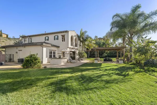 $2,134,988 | 2105 Timneh Court, Oceanside, CA 92057