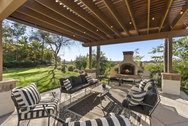 $2,134,988 | 2105 Timneh Court, Oceanside, CA 92057