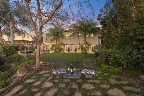 $2,134,988 | 2105 Timneh Court, Oceanside, CA 92057