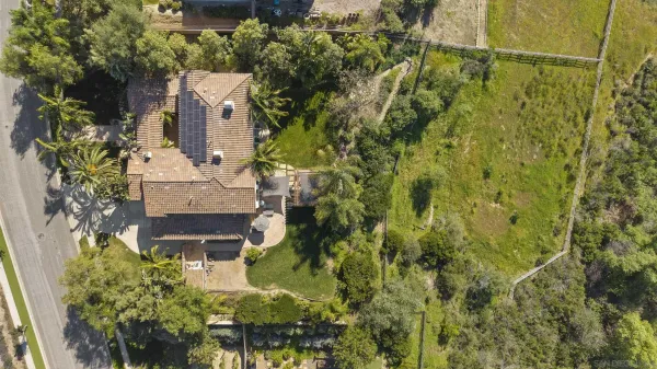 $2,134,988 | 2105 Timneh Court, Oceanside, CA 92057