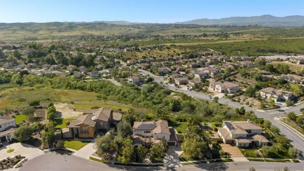 $2,134,988 | 2105 Timneh Court, Oceanside, CA 92057