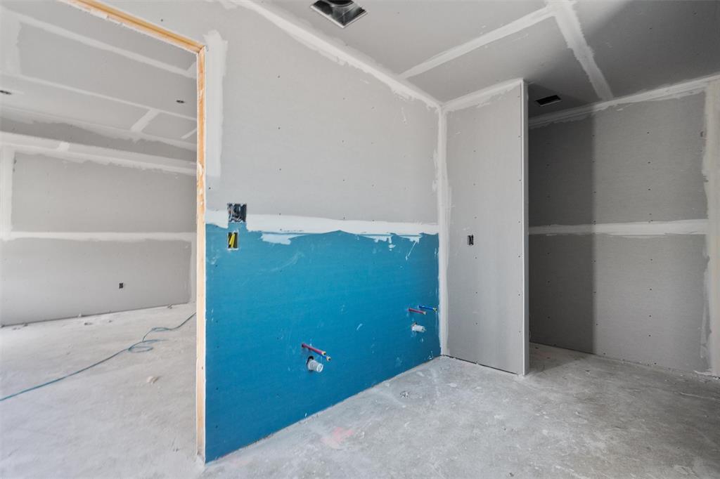 1405 Red Rock Road Hewitt, TX 76643 - Photo 17 of 20 Gallery Image 17