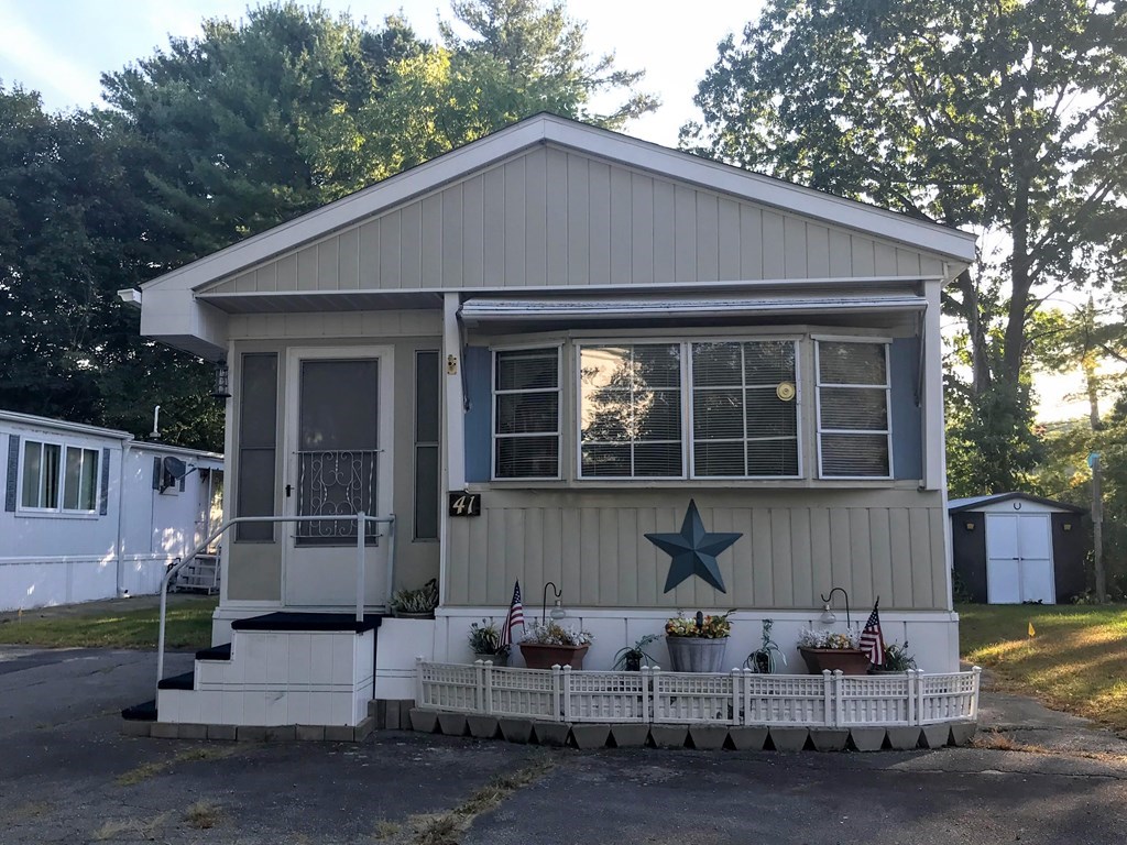 83 Clark Road Shirley, MA 01464 - Photo 2 of 25