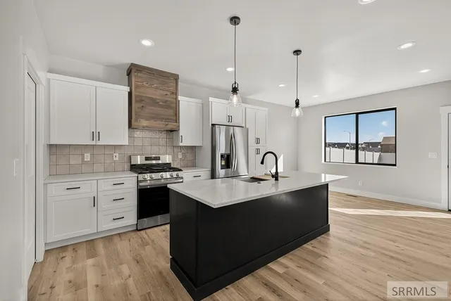 $590,000 | 551 North Teton Avenue, Sugar City, ID 83448