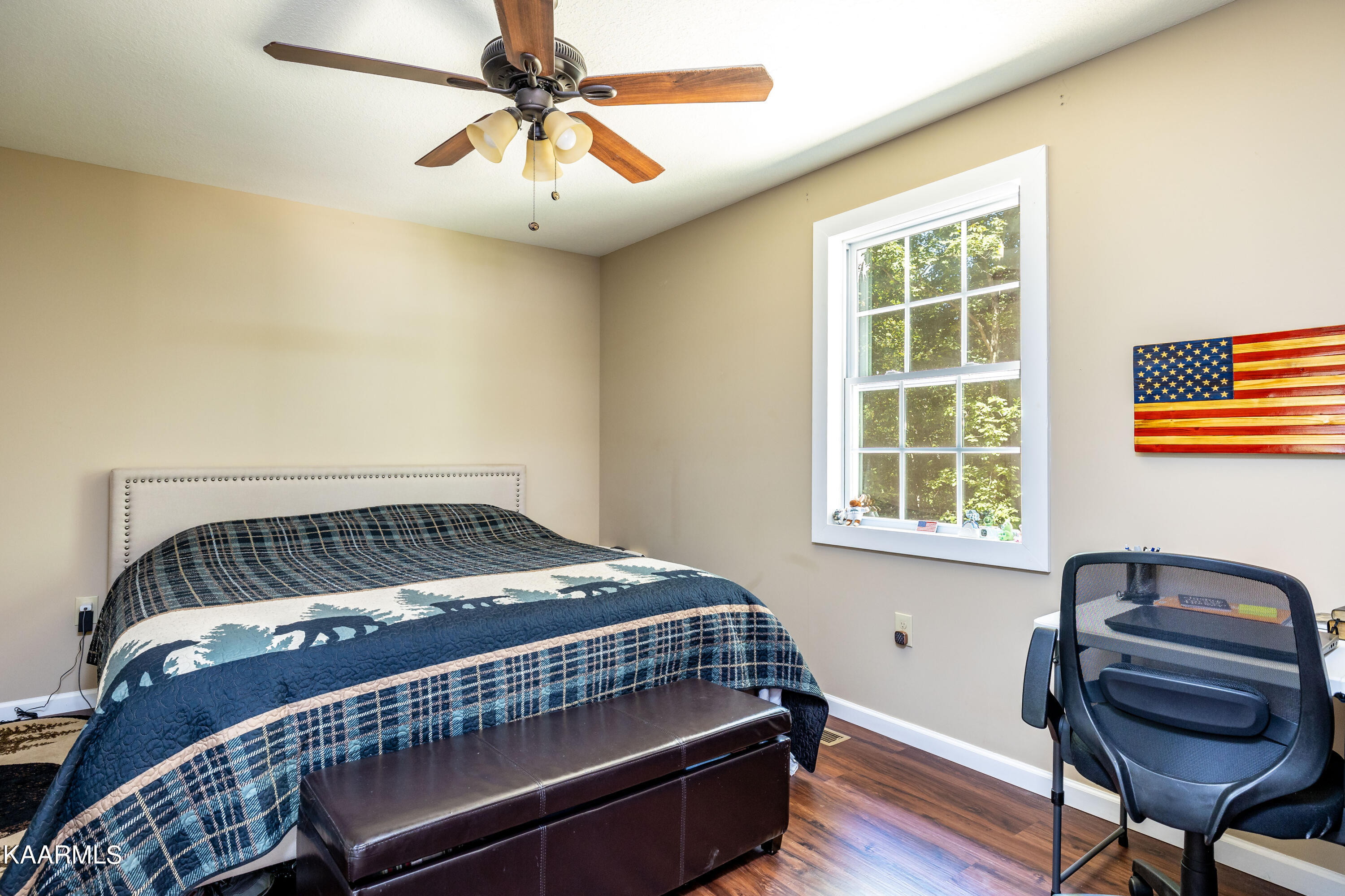 204 Gamble Road Madisonville, TN 37354 - Photo 15 of 29 master bedroom