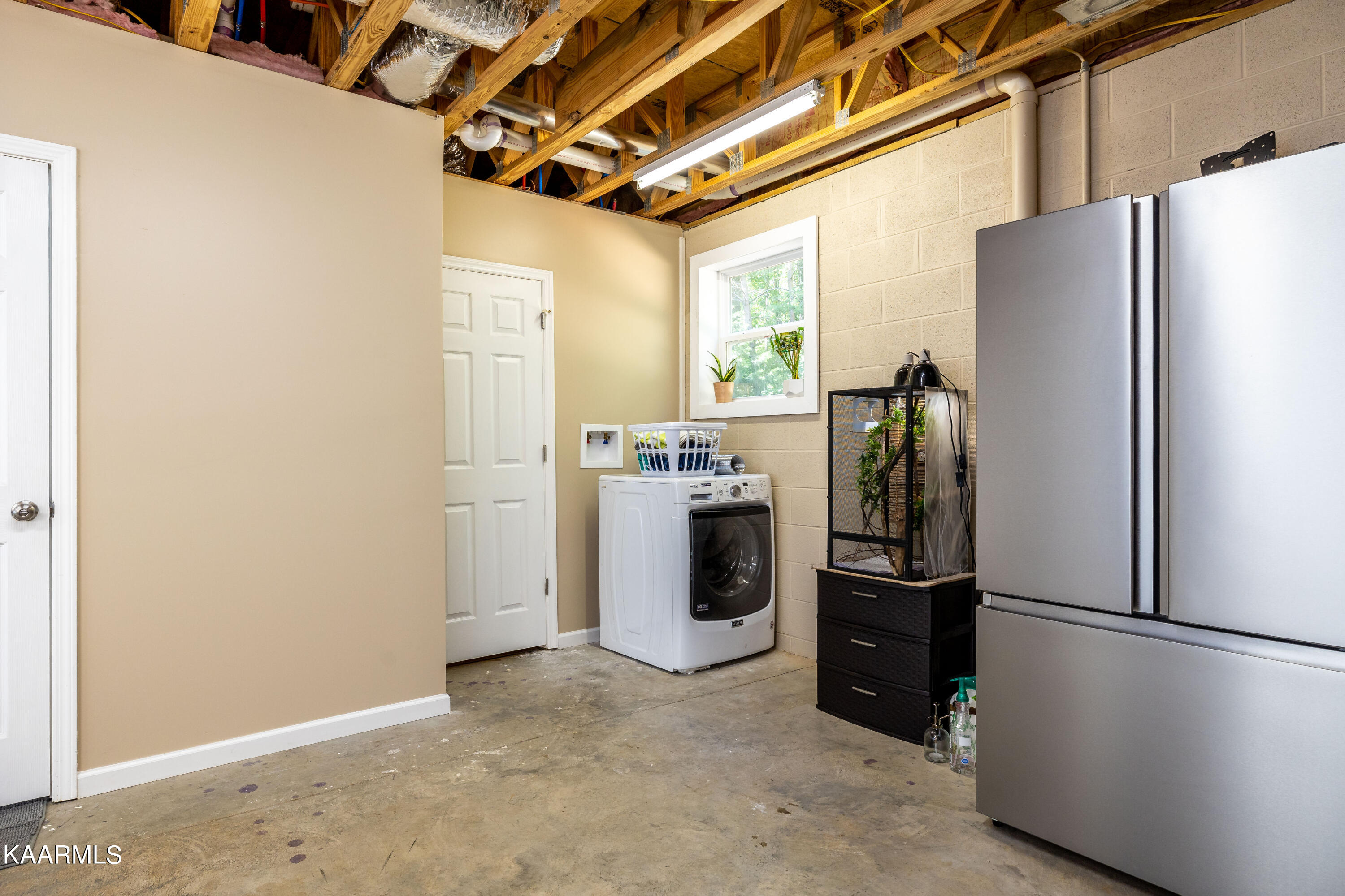 204 Gamble Road Madisonville, TN 37354 - Photo 20 of 29 bottom of steps