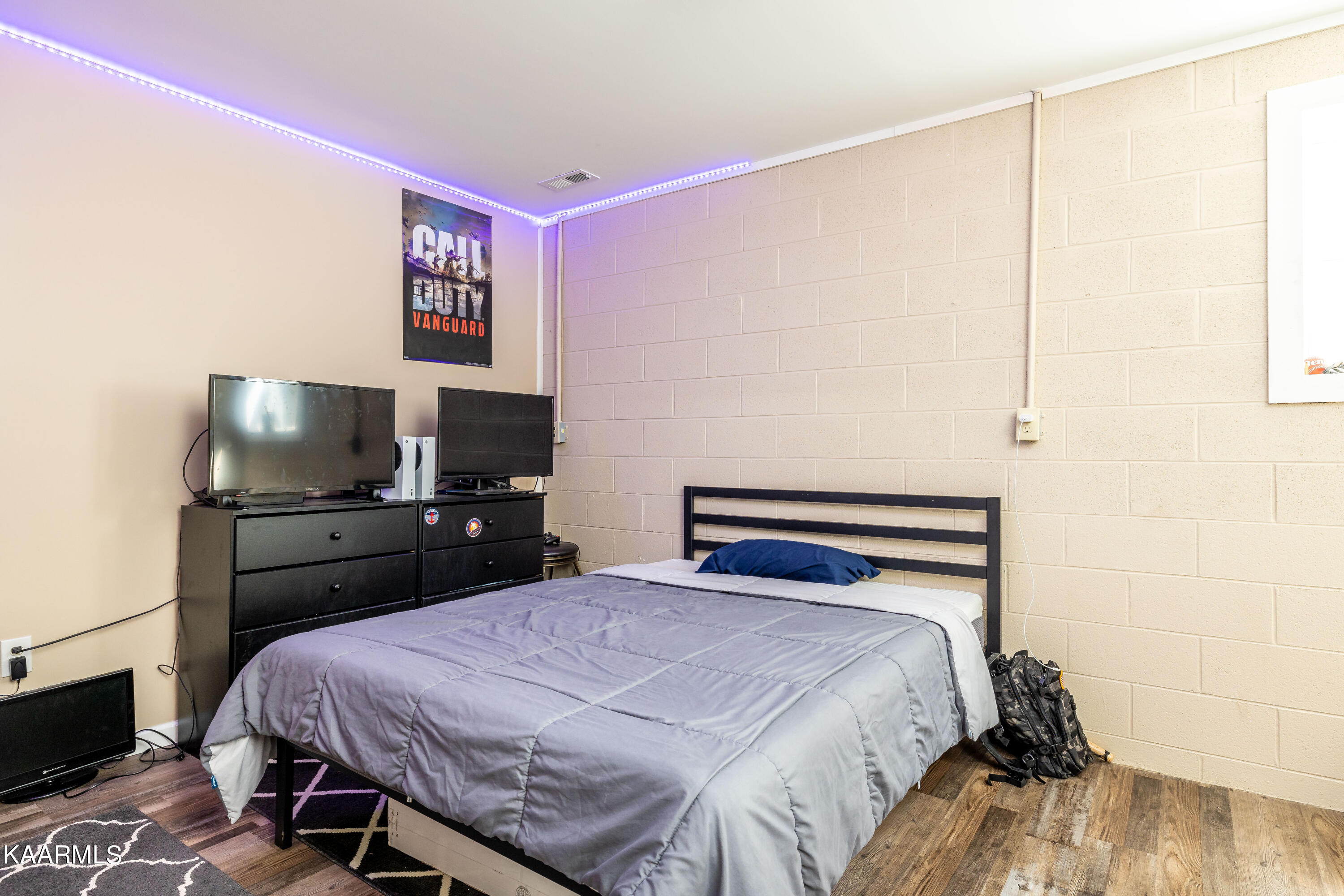 204 Gamble Road Madisonville, TN 37354 - Photo 22 of 29 downstairs bedroom