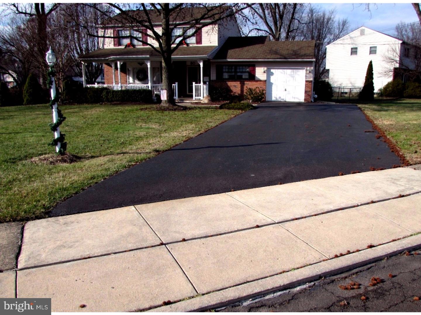 80 Iris Road Warminster, PA 18974 - Photo 7 of 24 Driveway