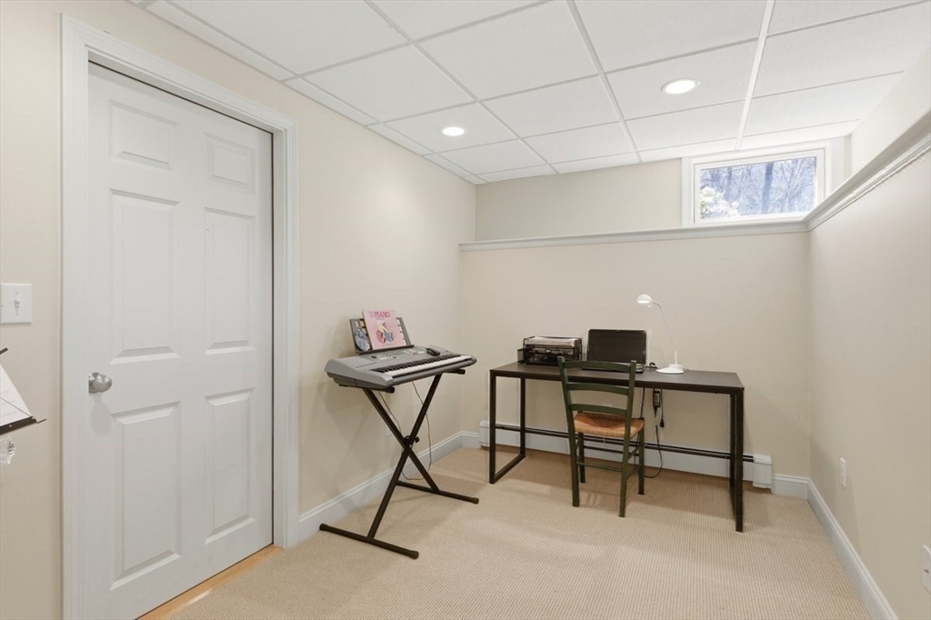 7 Tanglewood Road Walpole, MA 02032 - Photo 32 of 40
