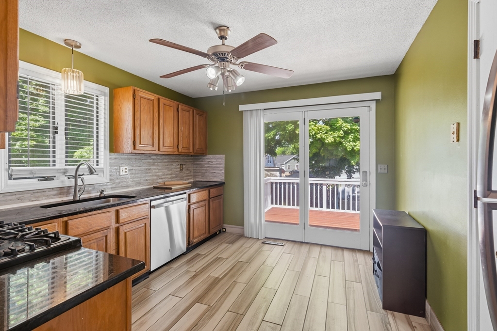 290 Tremont Street Springfield, MA 01104 - Photo 11 of 28