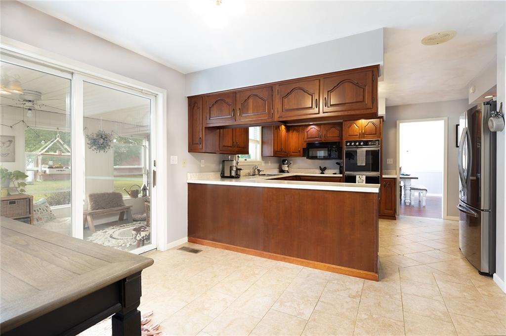 830 Stoystown Road Somerset, PA 15501 - Photo 23 of 25 Gallery Image 23