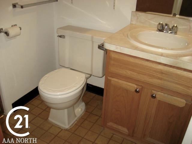 40940 Pickett Ridge Road Sterling Heights, MI 48313 - Photo 21 of 32