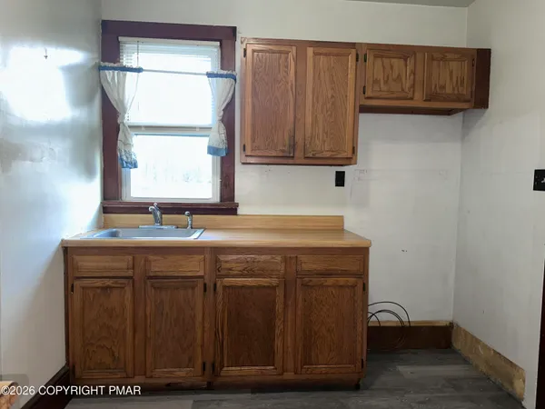 $1,650 | 349 Shine Hill Road, Henryville, PA 18332
