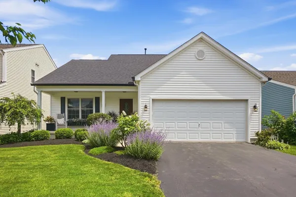 $389,900 | 5846 Westbank Drive, Galloway, OH 43119