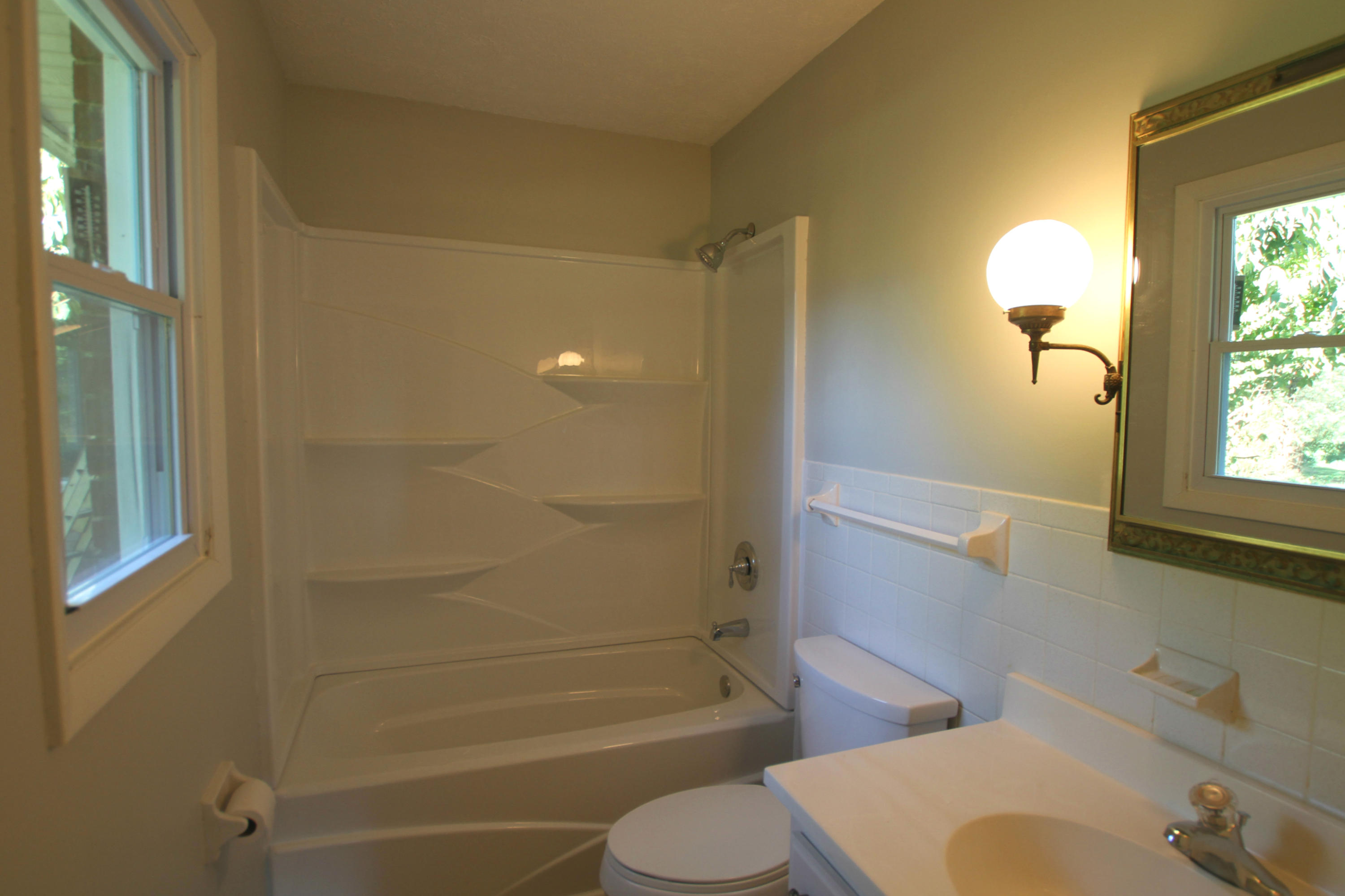 204 Geronimo Road Knoxville, TN 37934 - Photo 13 of 25 Master Bath