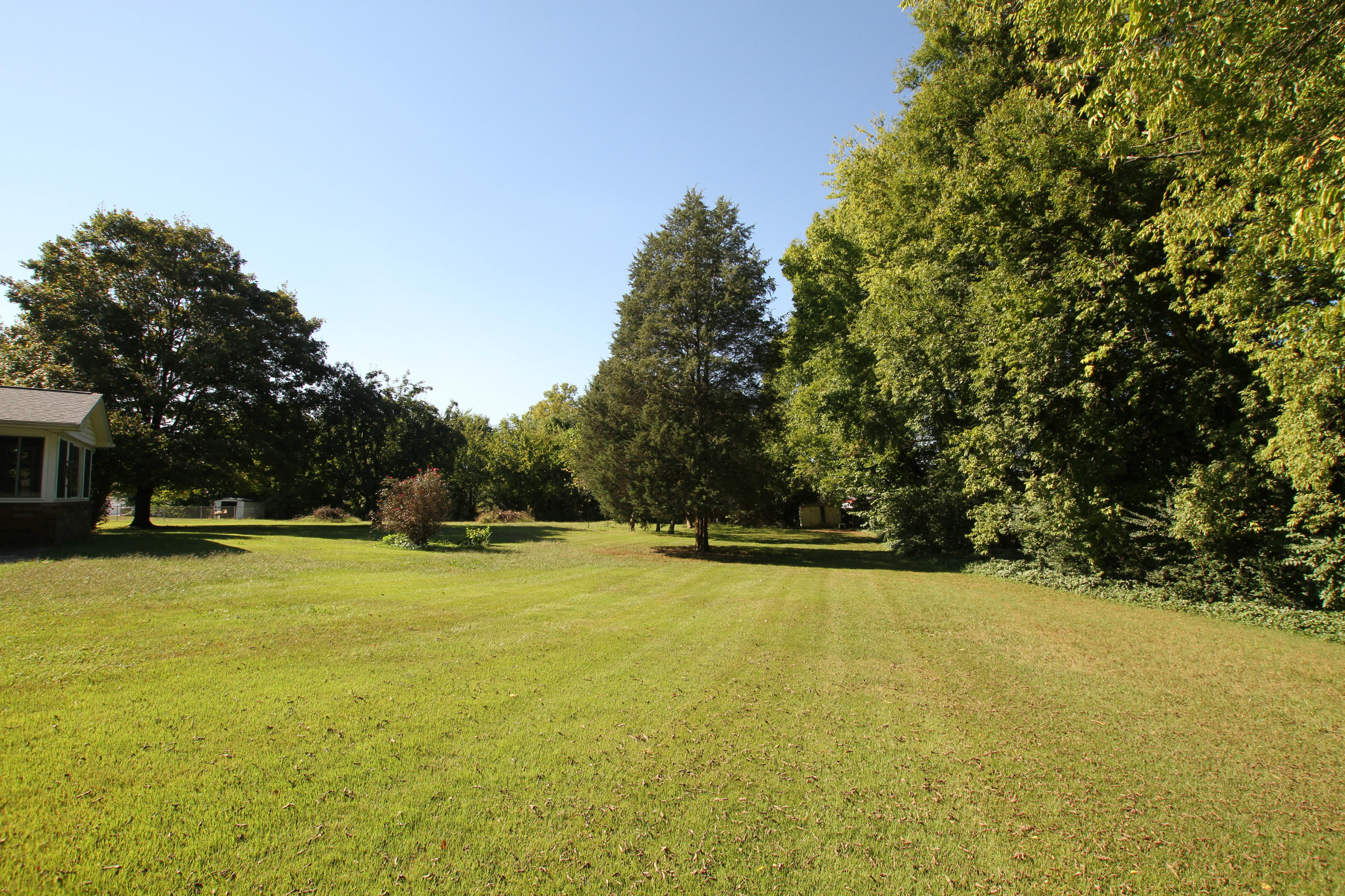 204 Geronimo Road Knoxville, TN 37934 - Photo 23 of 25 Yard Almost An Acre in Farragut