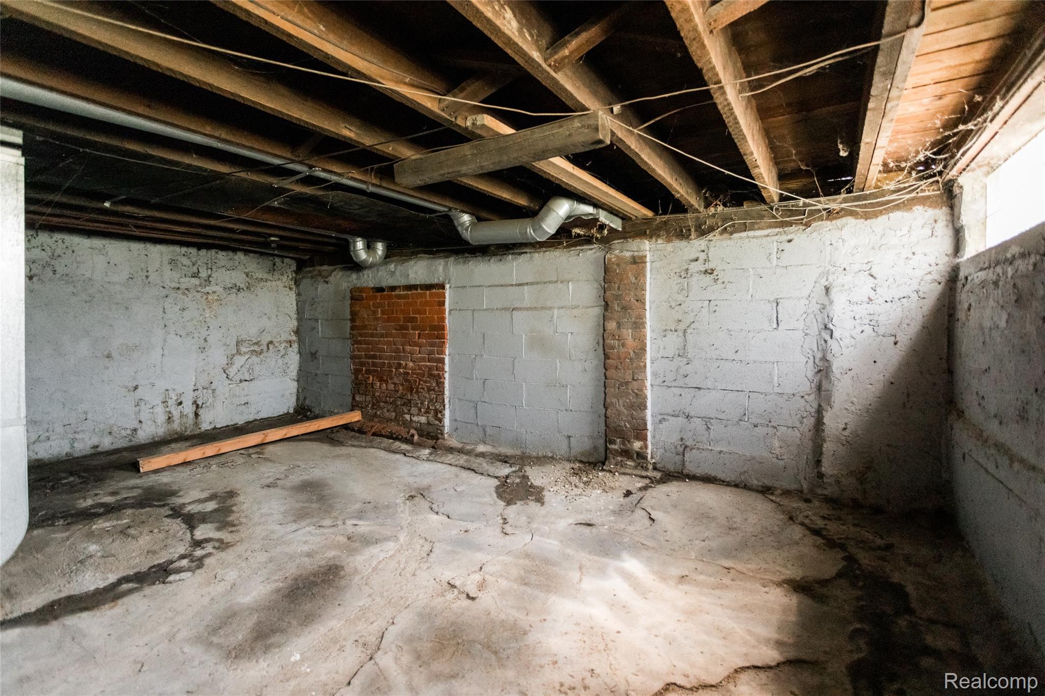 5043 Rosa Parks Boulevard Detroit, MI 48208 - Photo 11 of 12 5043RosaParks-127.jpg