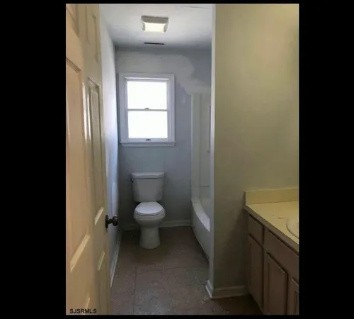 $2,700 | 325 North Ohio Avenue, Atlantic City, NJ 08401