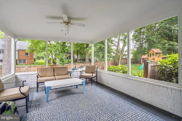 $5,750 | 2502 Duxbury Place, Alexandria, VA 22308