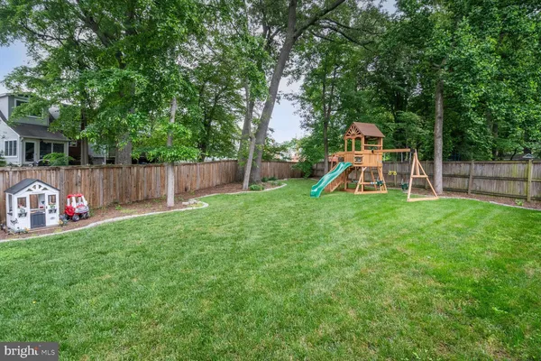 $5,750 | 2502 Duxbury Place, Alexandria, VA 22308