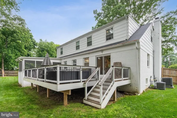 $5,750 | 2502 Duxbury Place, Alexandria, VA 22308