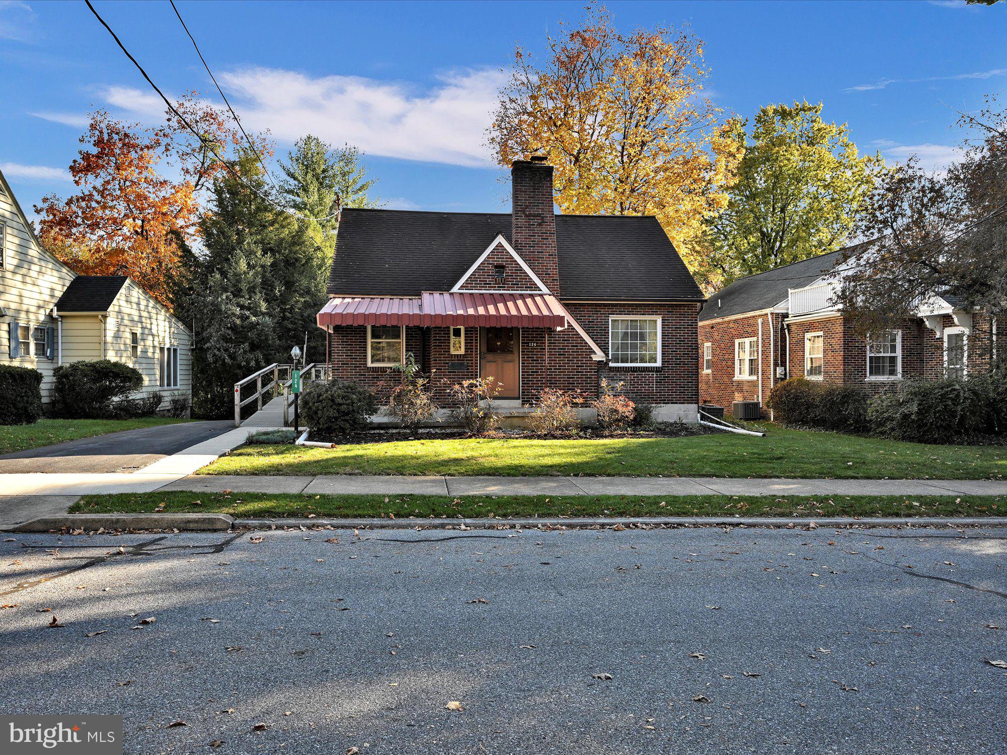 124 West 3rd Avenue Lititz, PA 17543 - Photo 2 of 45