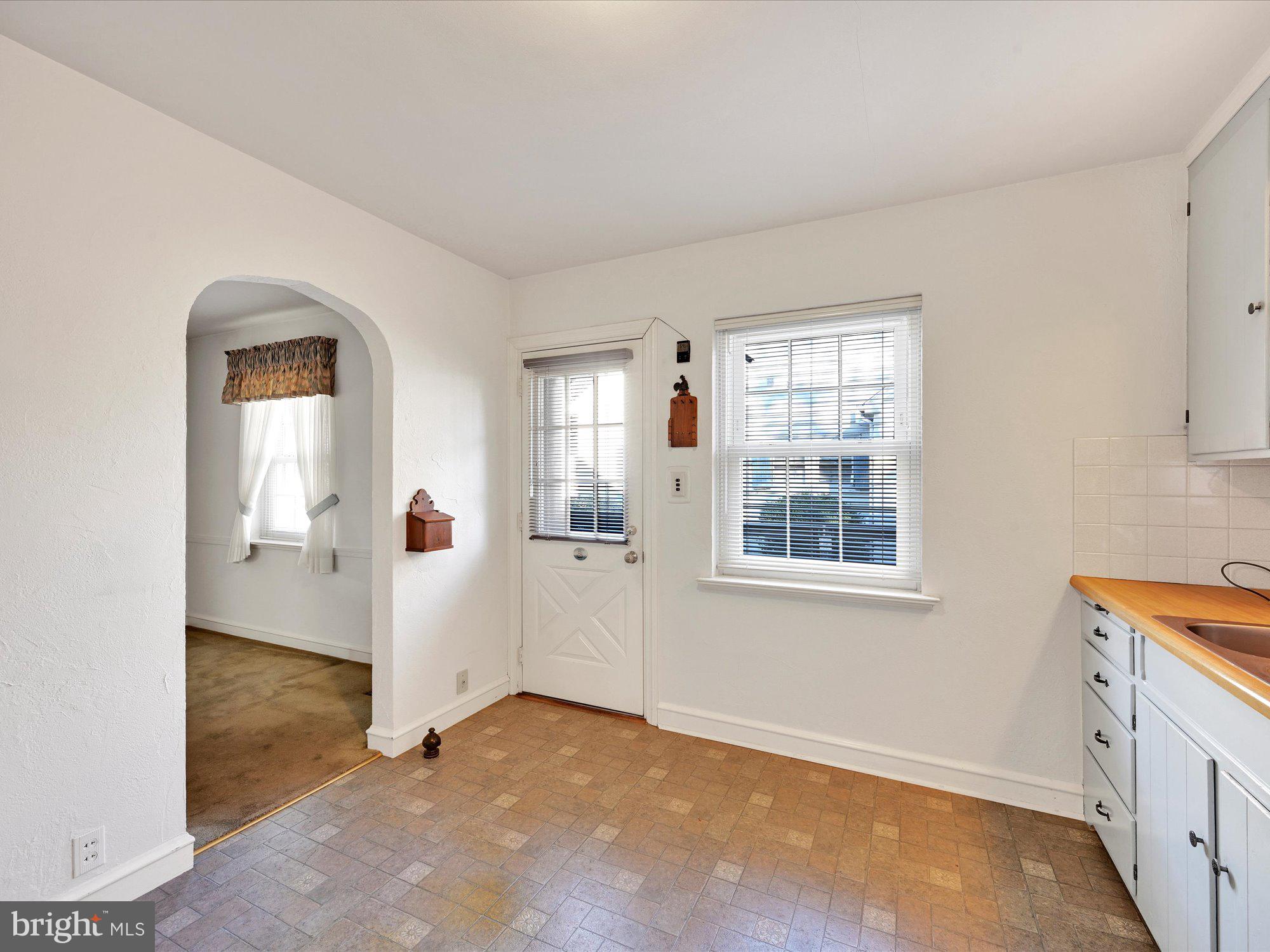 124 West 3rd Avenue Lititz, PA 17543 - Photo 11 of 45