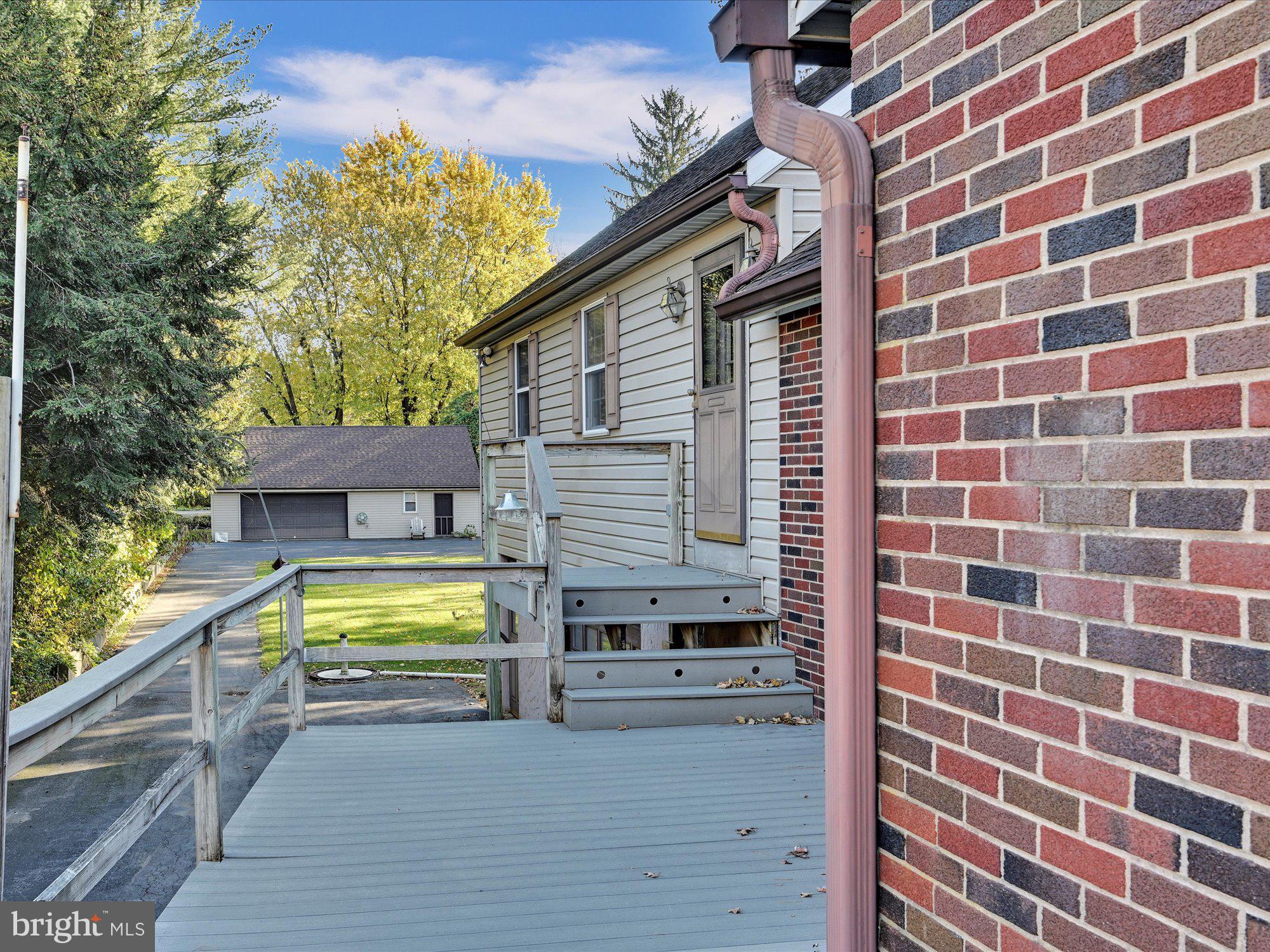 124 West 3rd Avenue Lititz, PA 17543 - Photo 4 of 45