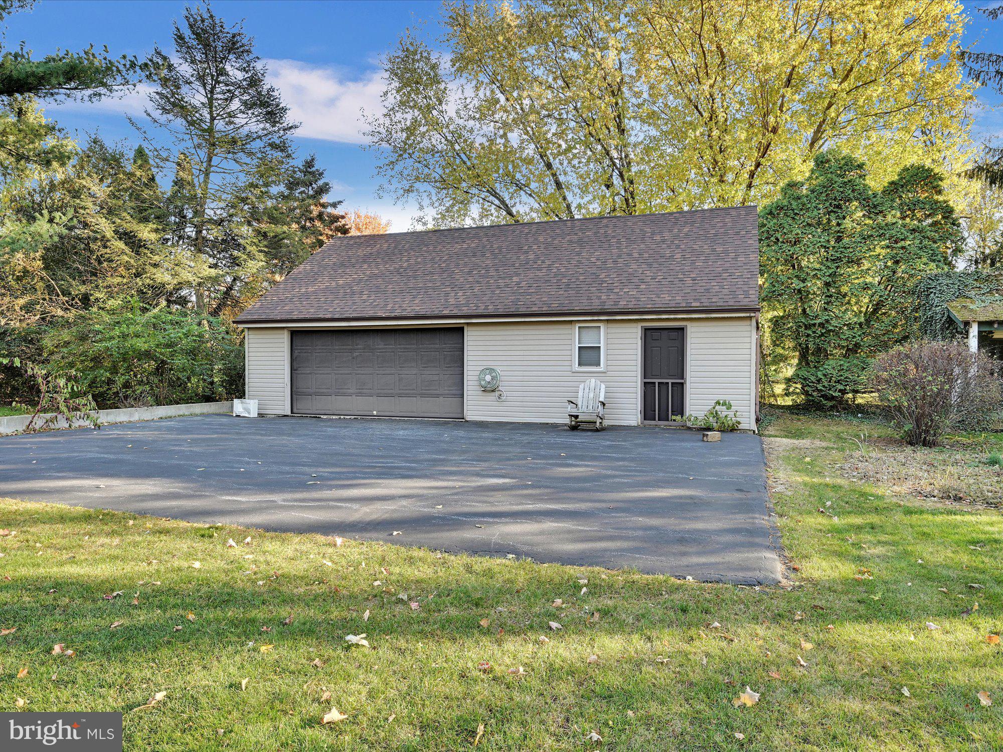 124 West 3rd Avenue Lititz, PA 17543 - Photo 32 of 45