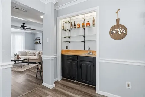 $499,900 | 2613 Stone Hollow Drive, Bedford, TX 76021