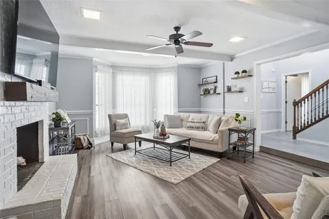 $499,900 | 2613 Stone Hollow Drive, Bedford, TX 76021